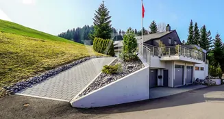 von_poll_real_estate_property_CH242467894_image_0