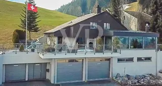 von_poll_real_estate_property_CH242467894_image_1