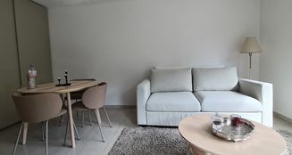von_poll_real_estate_property_CH252468404_image_4