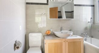 von_poll_real_estate_property_CH252468404_image_21