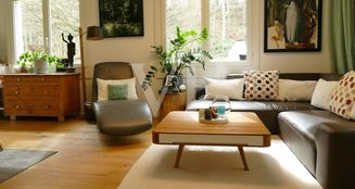 von_poll_real_estate_property_CH252468434_image_0