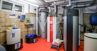 von_poll_real_estate_property_CH252468482_image_22