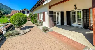 von_poll_real_estate_property_CH252468485_image_1