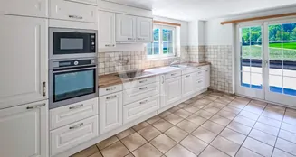 von_poll_real_estate_property_CH252468485_image_9