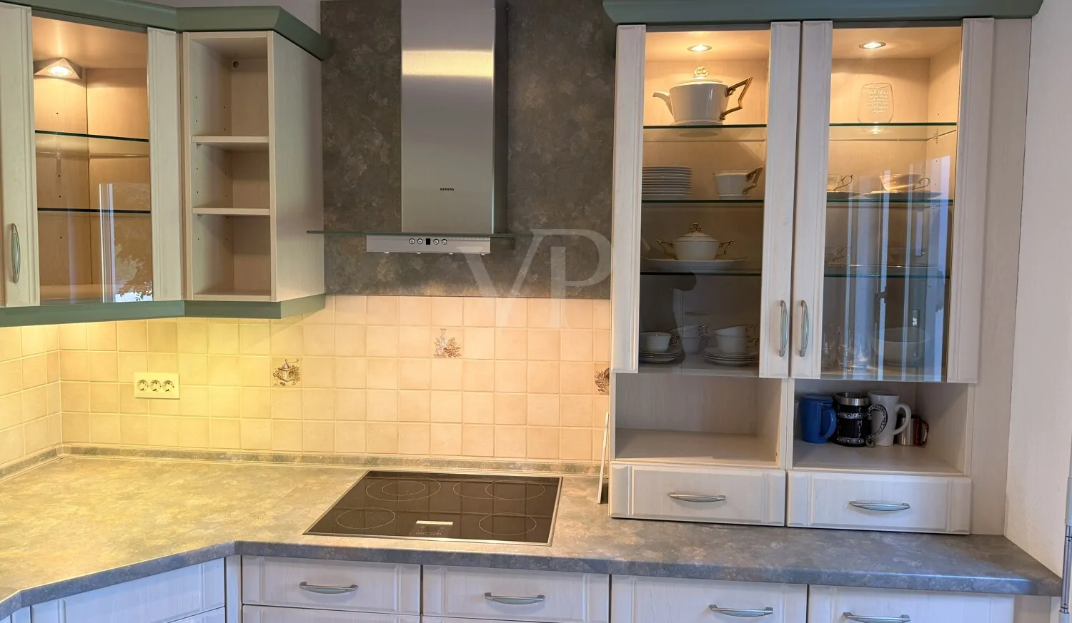 *Großzügige 2 Raum-Wohnung mit TG-SP in Radebeul*