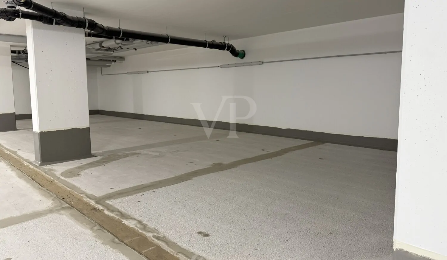 Tiefgaragenstellplatz