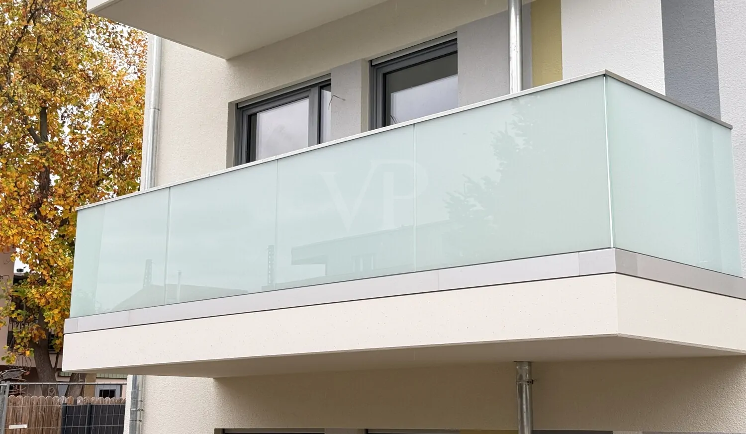 Balkon Straßenansicht