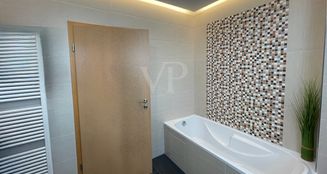 von_poll_real_estate_property_25229027_image_12