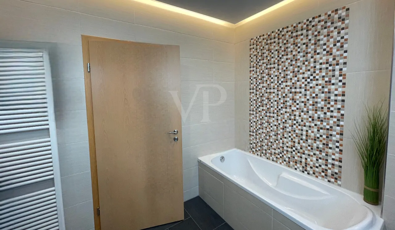 Badezimmer im Obergeschoss