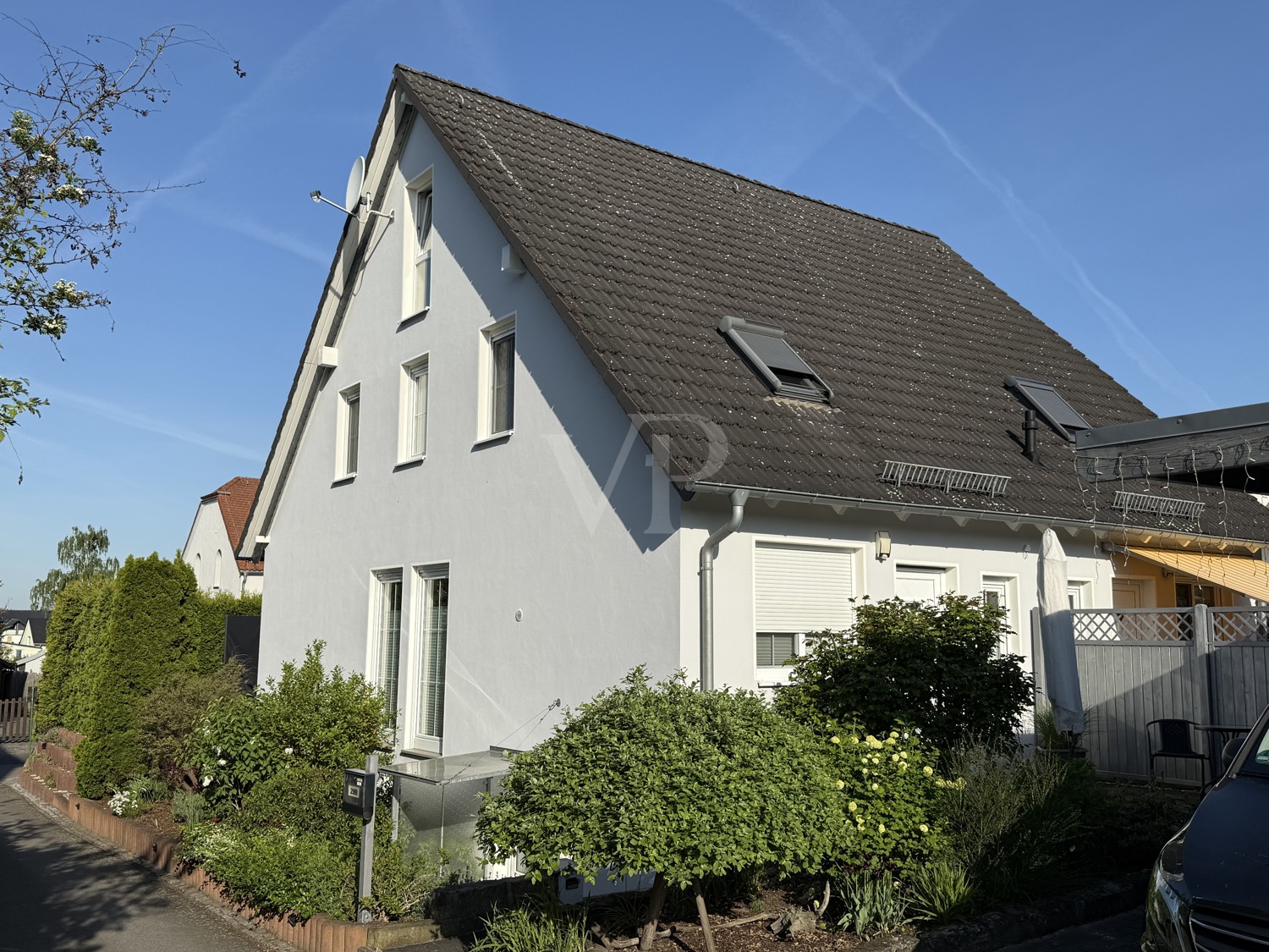 seitliche Hausansicht