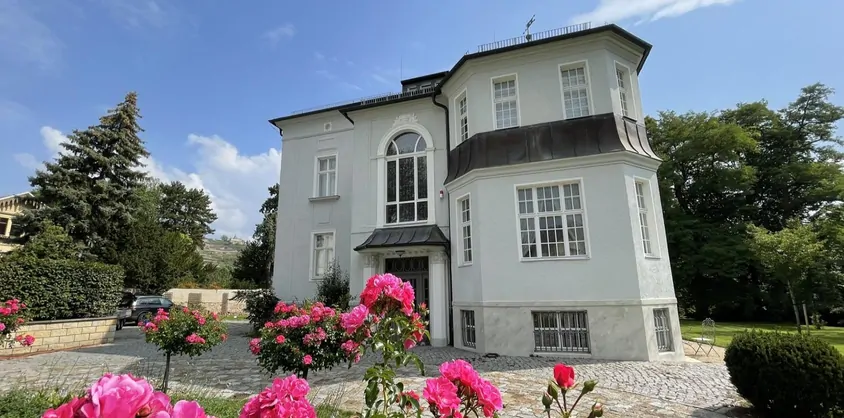 von Poll Immobilien GmbH