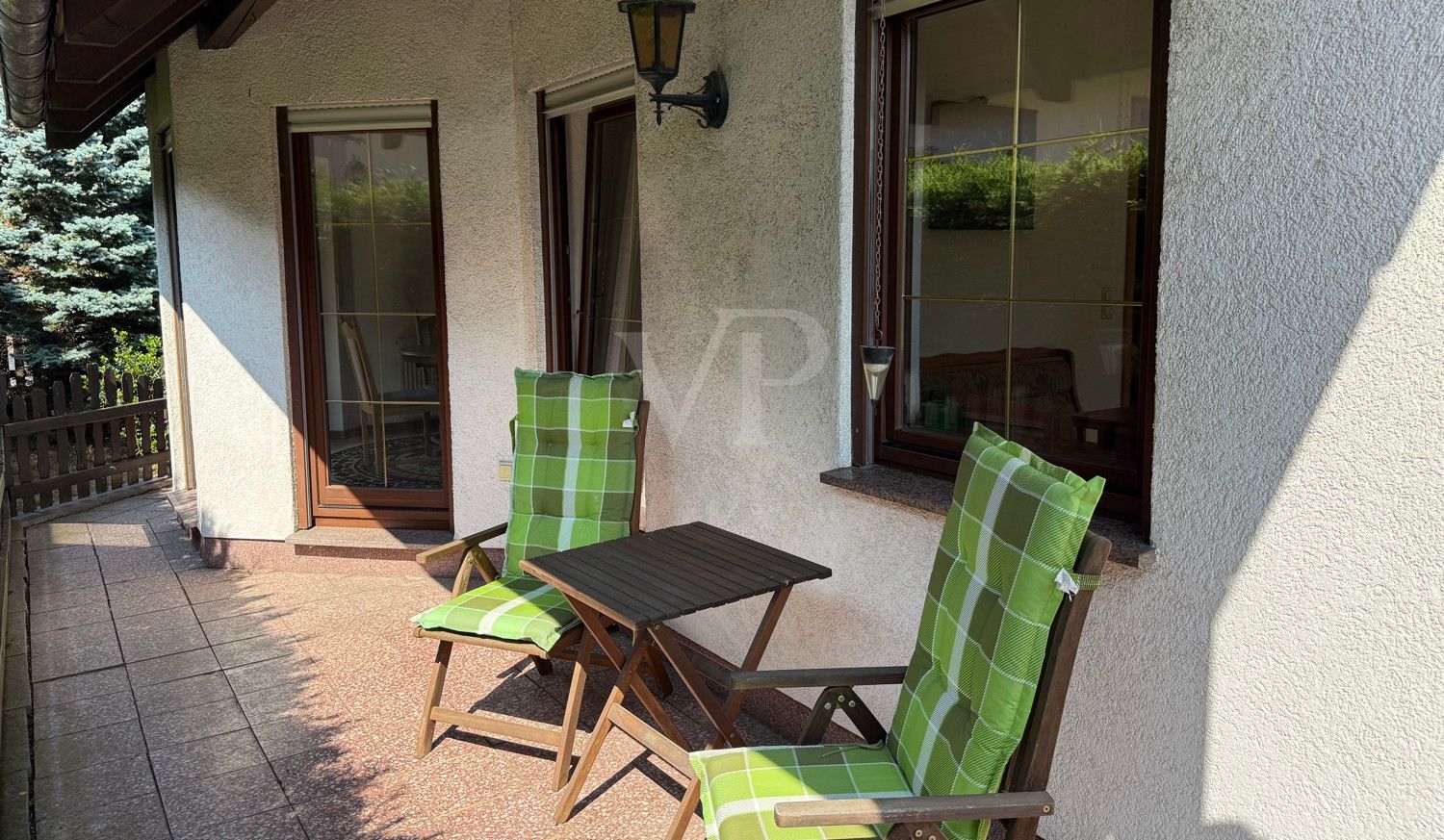 Sitzmöglichkeiten/ Terrasse