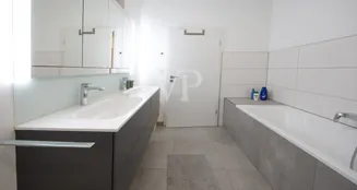 von_poll_real_estate_property_25229031_image_9