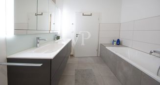 von_poll_real_estate_property_25229031_image_9