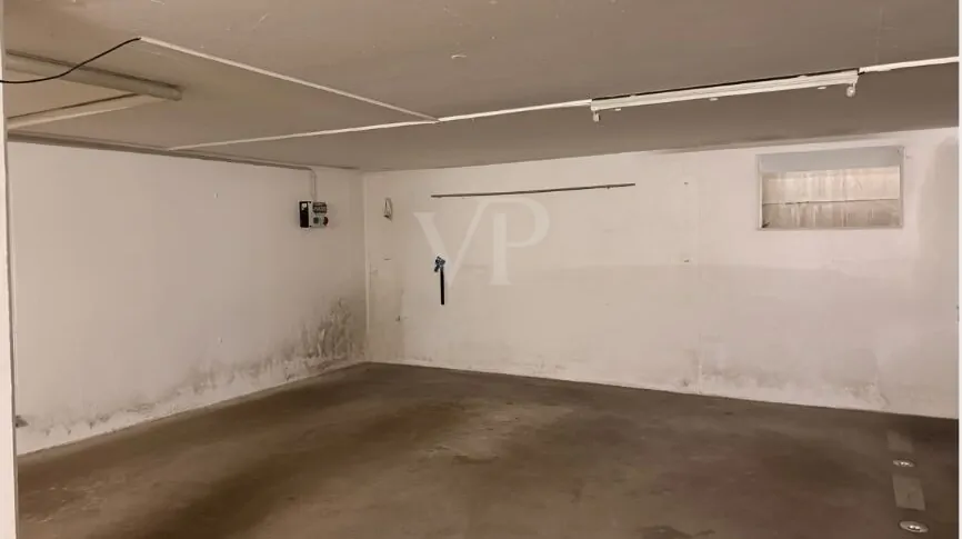 Tiefgaragenstellplatz