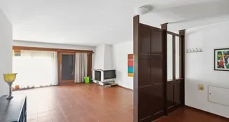von_poll_real_estate_property_CH21272032AM_image_2