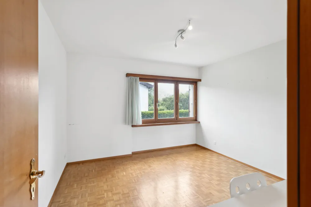 Schöne Wohnung mit gedecktem Parkplatz