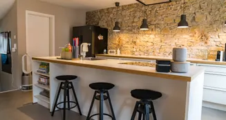 von_poll_real_estate_property_CH21272038AM_image_1