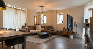 von_poll_real_estate_property_CH21272038AM_image_6