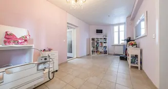 von_poll_real_estate_property_CH22272053AM_image_3