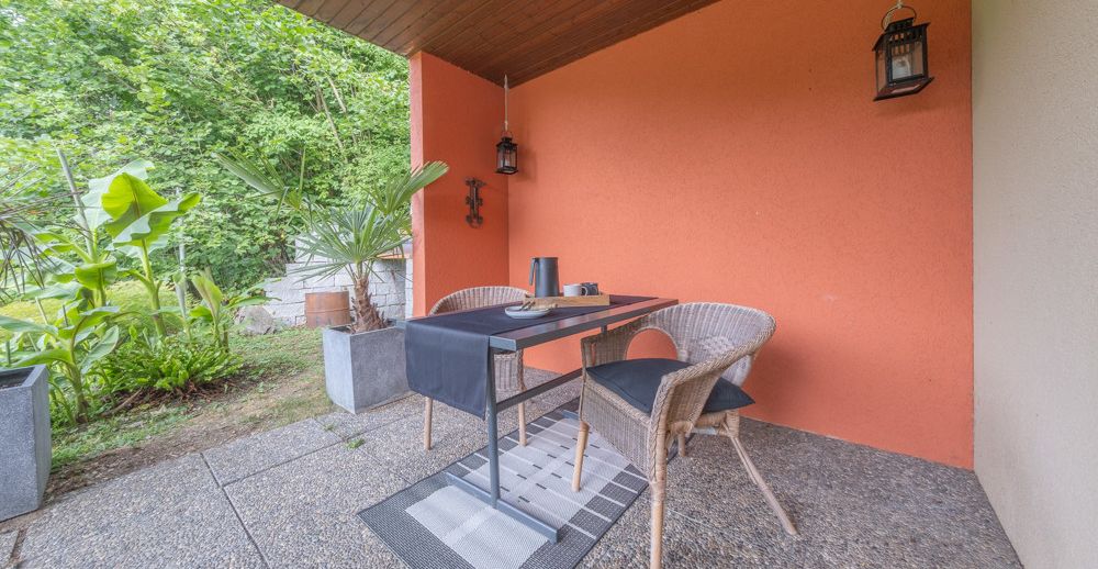 Gedeckter Sitzplatz