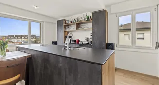 von_poll_real_estate_property_CH25272091_image_0