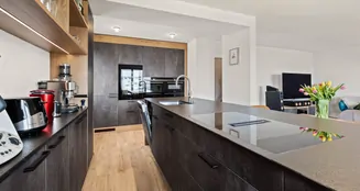 von_poll_real_estate_property_CH25272091_image_0