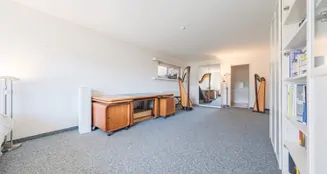 von_poll_real_estate_property_CH25272095_image_2