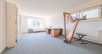 von_poll_real_estate_property_CH25272095_image_2