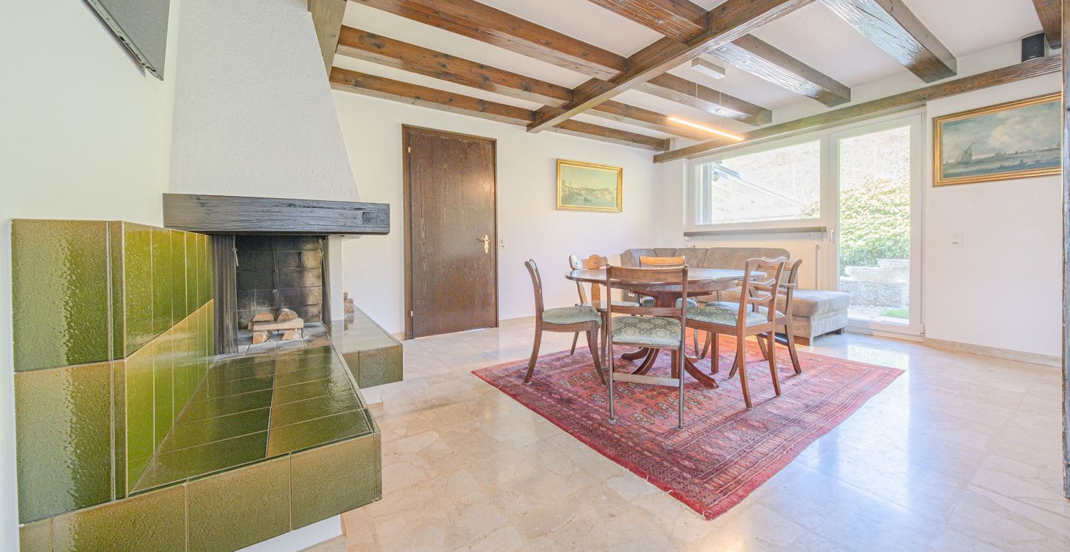 Exklusives Einfamilienhaus mit Pool, Weitblick an sonniger Hanglage