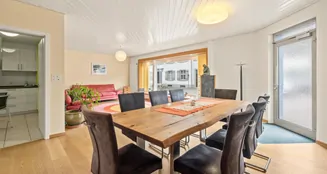 von_poll_real_estate_property_CH25272097_image_1