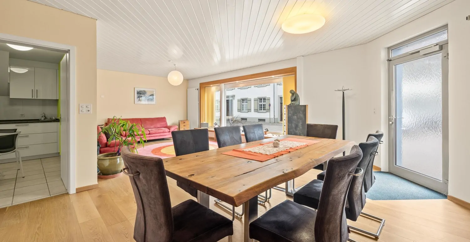 Charmantes Wohn- und Geschäftshaus mit vielseitigem Nutzungspotenzial in Sissach