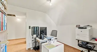 von_poll_real_estate_property_CH25272097_image_9