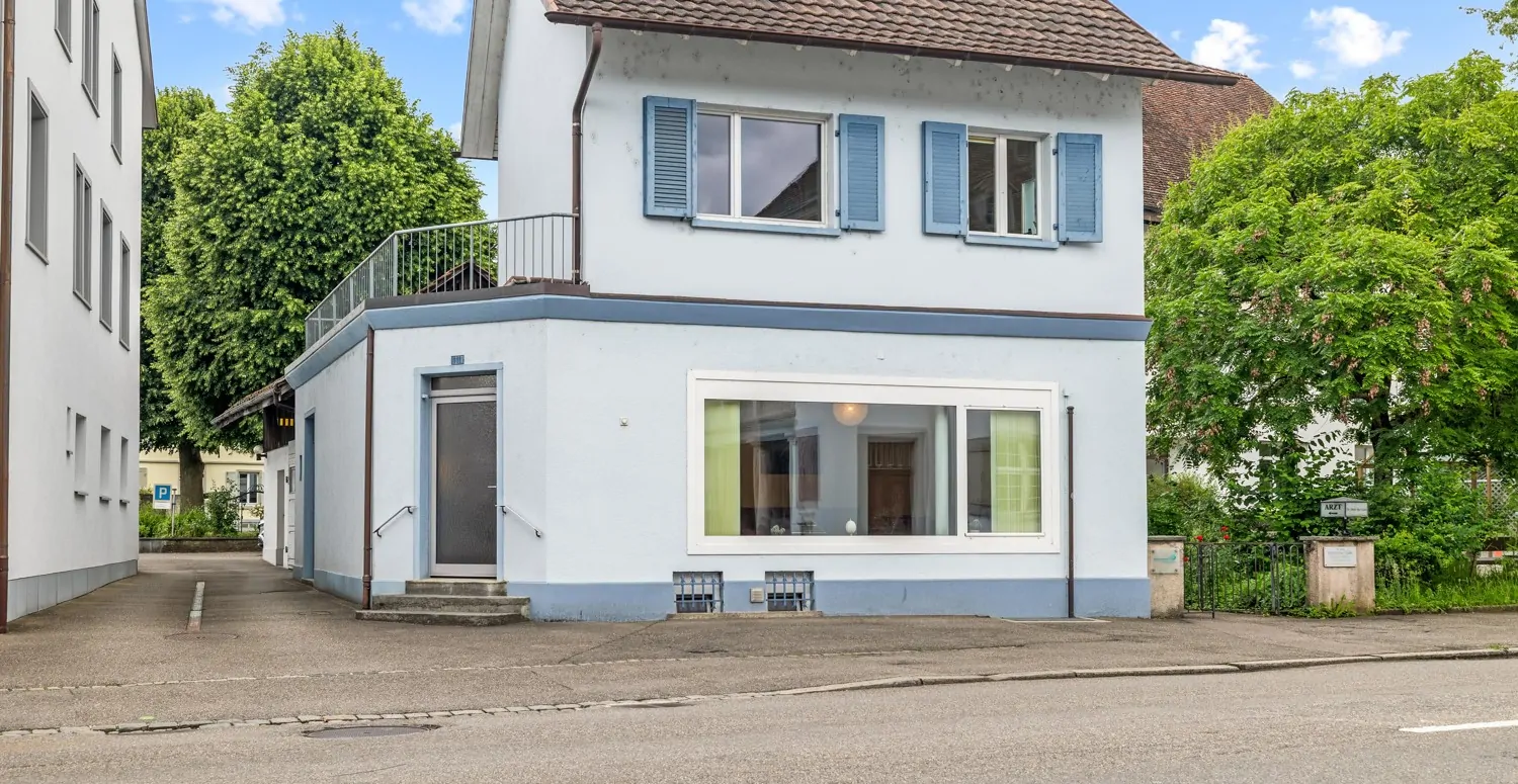 Charmantes Wohn- und Geschäftshaus mit vielseitigem Nutzungspotenzial in Sissach