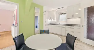 von_poll_real_estate_property_CH25272097_image_3