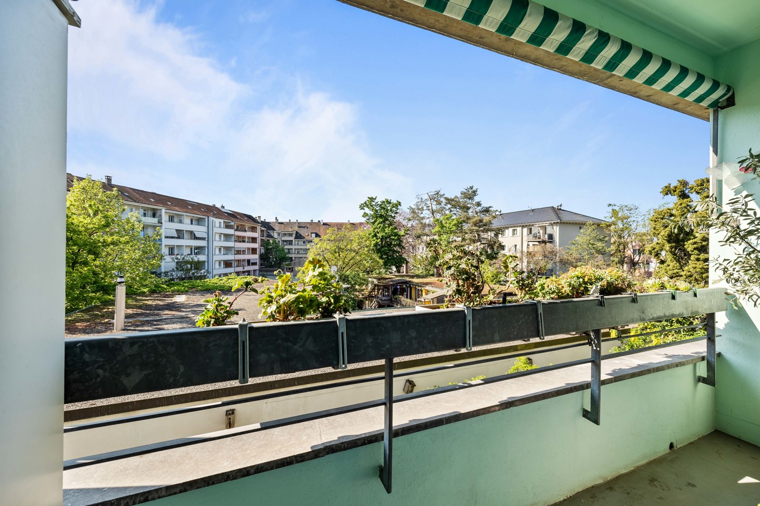 4.5-Zimmer-Wohnung mit Garagenbox im Iselin-Quartier
