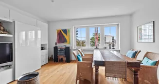 von_poll_real_estate_property_CH25236060_image_2