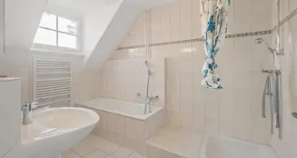 von_poll_real_estate_property_CH25272107_image_3