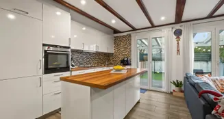 von_poll_real_estate_property_CH25272106_image_2