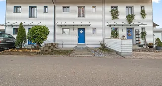 von_poll_real_estate_property_CH25272106_image_0