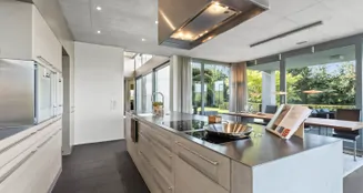 von_poll_real_estate_property_CH26272109_image_2