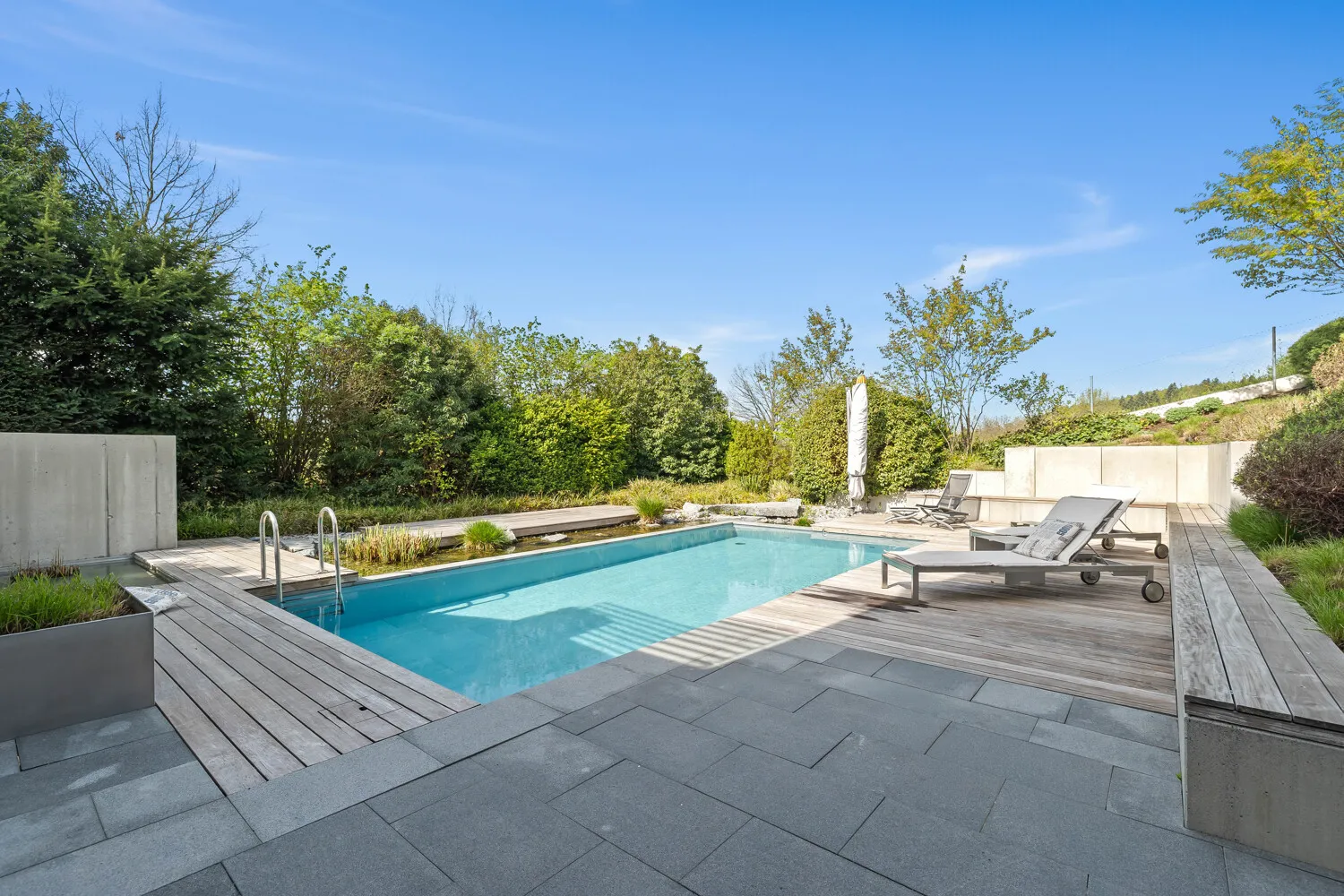 Villa mit Weitblick, Pool und Wellness in Olsberg