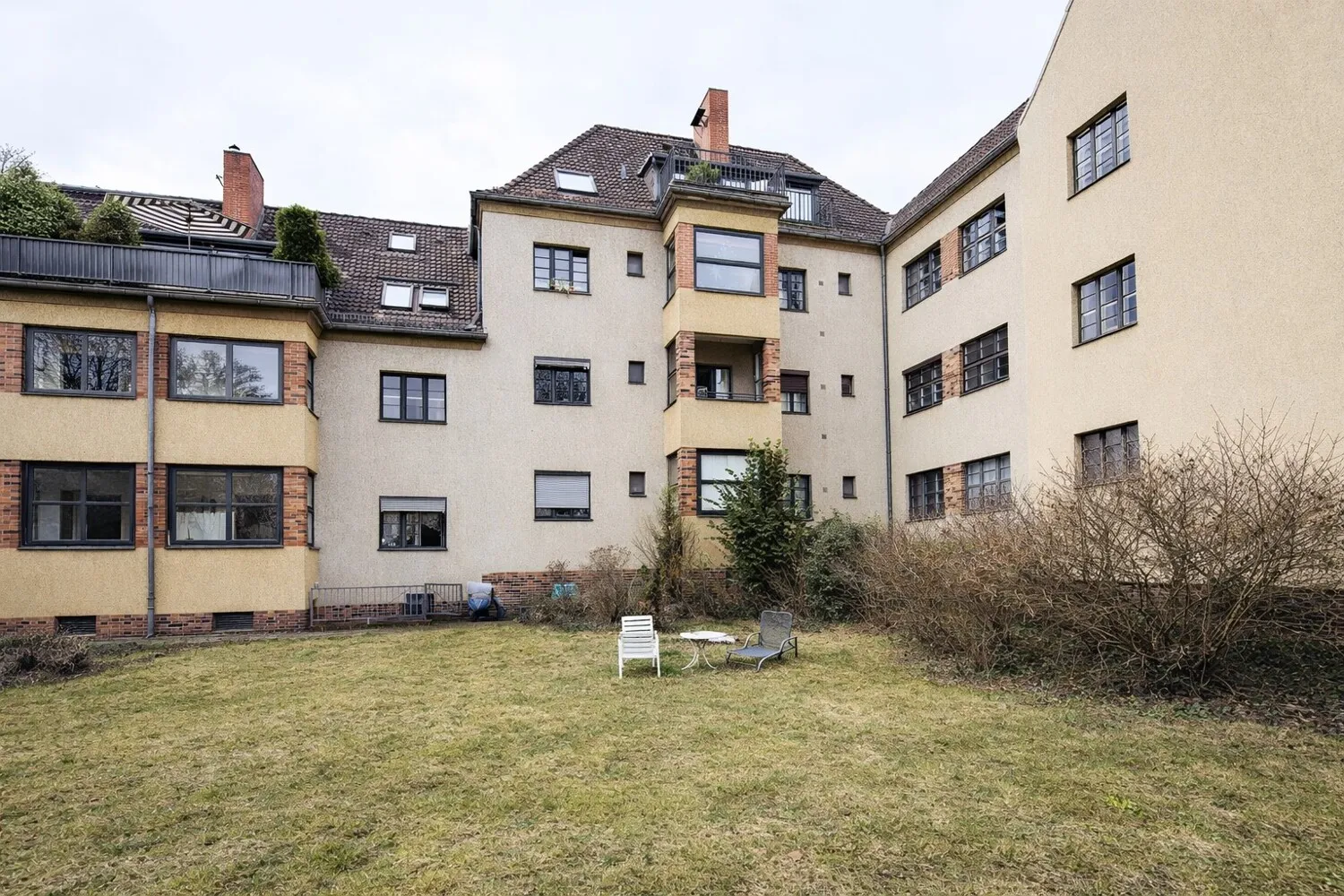Schöne 5-Zimmer Wohnung auf 2 Etagen