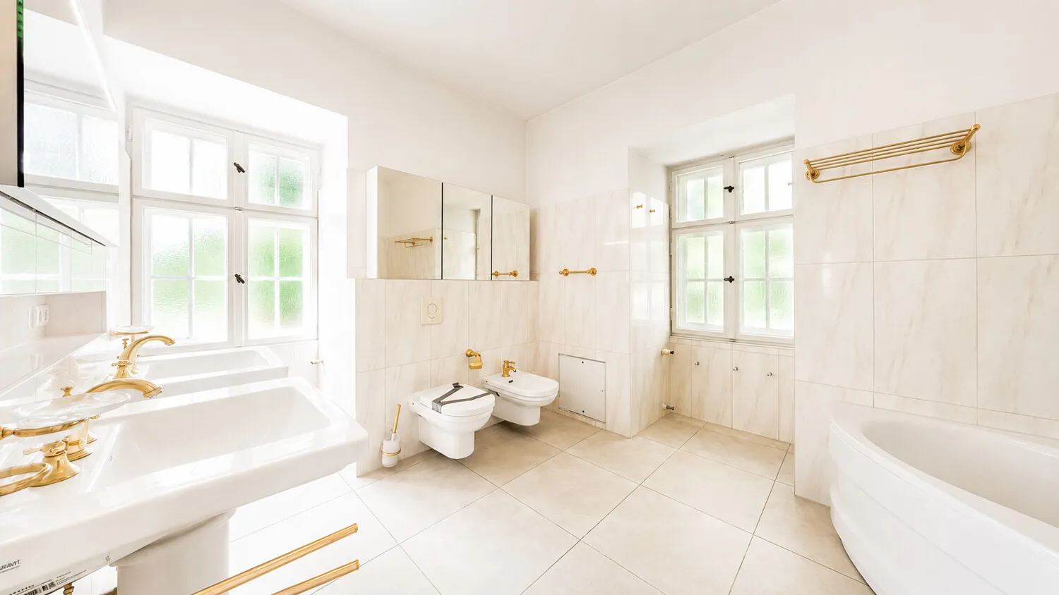 Badezimmer 1 - mit KI optimiert