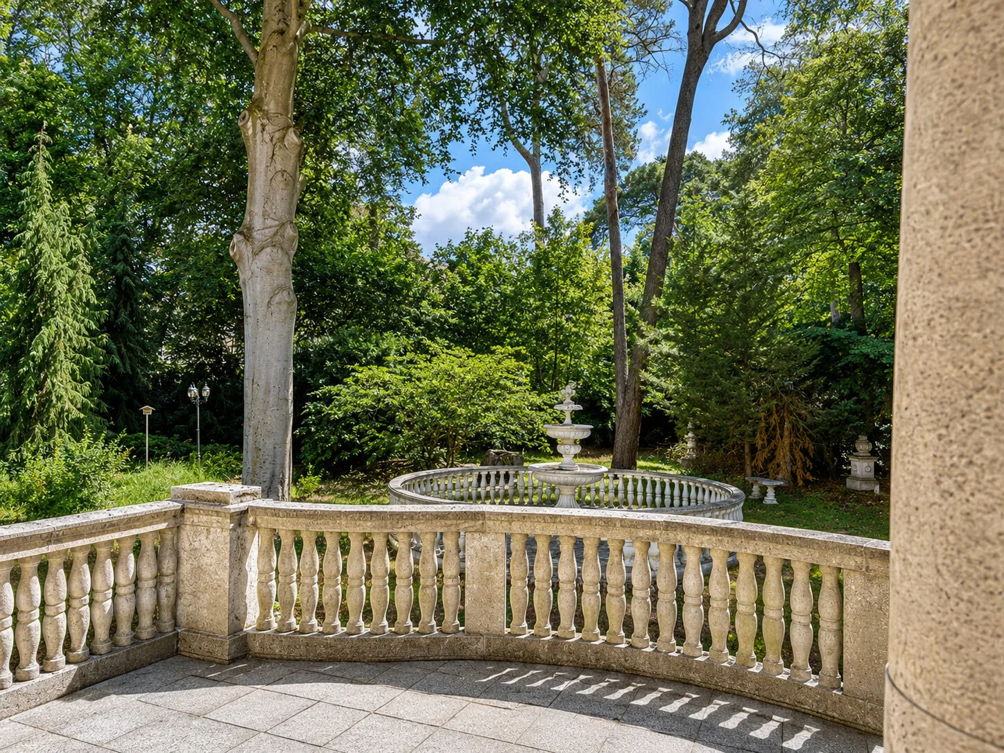 Garten mit Brunnen - mit KI optimiert