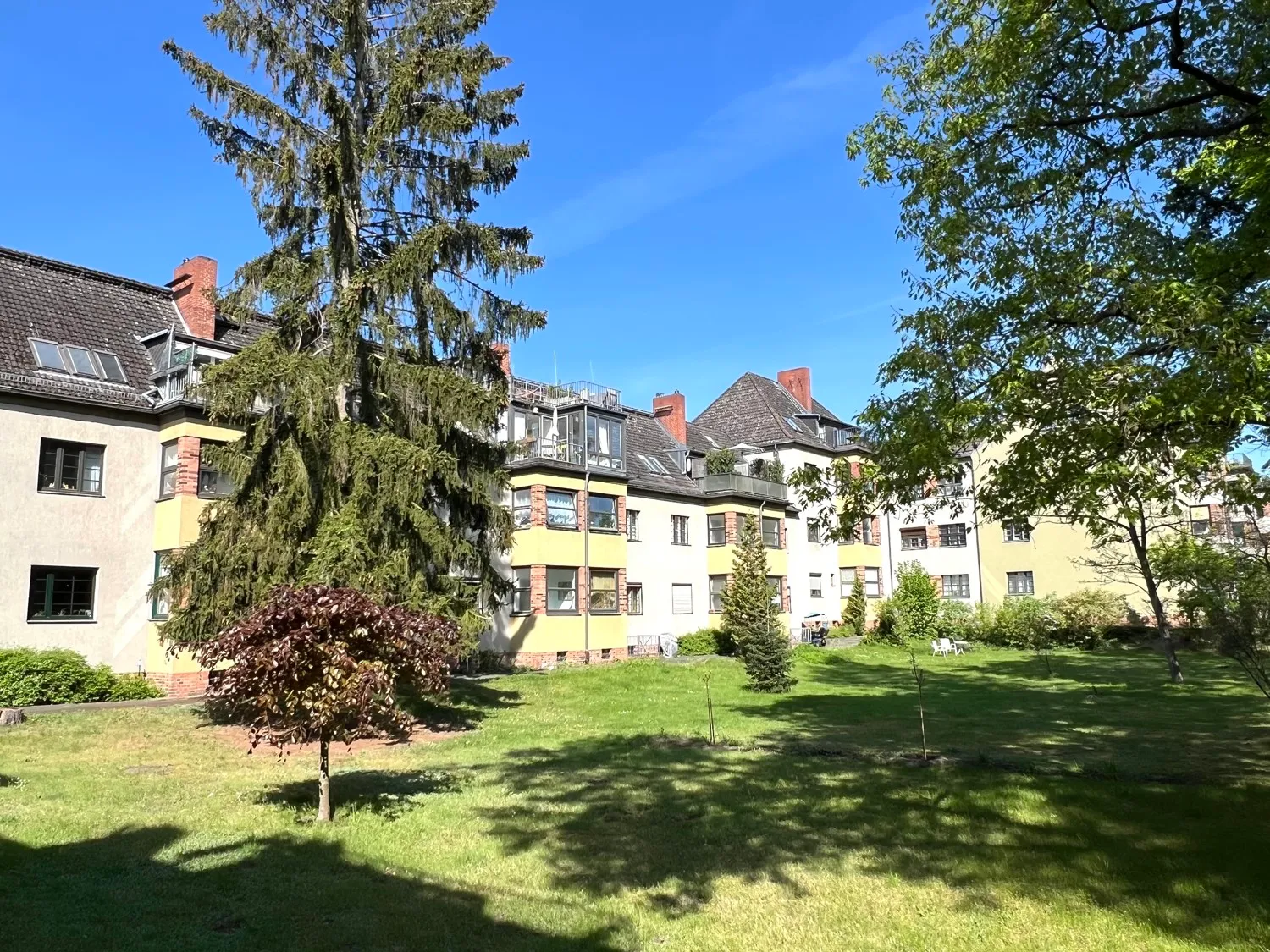 Die Wohnanlage Gartenseite