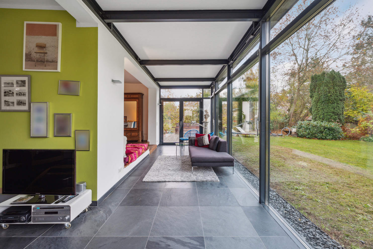 Plus-Energie-Bungalow mit großem Südgarten in Zehlendorf