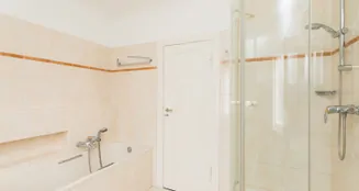 von_poll_real_estate_property_25331001_image_11