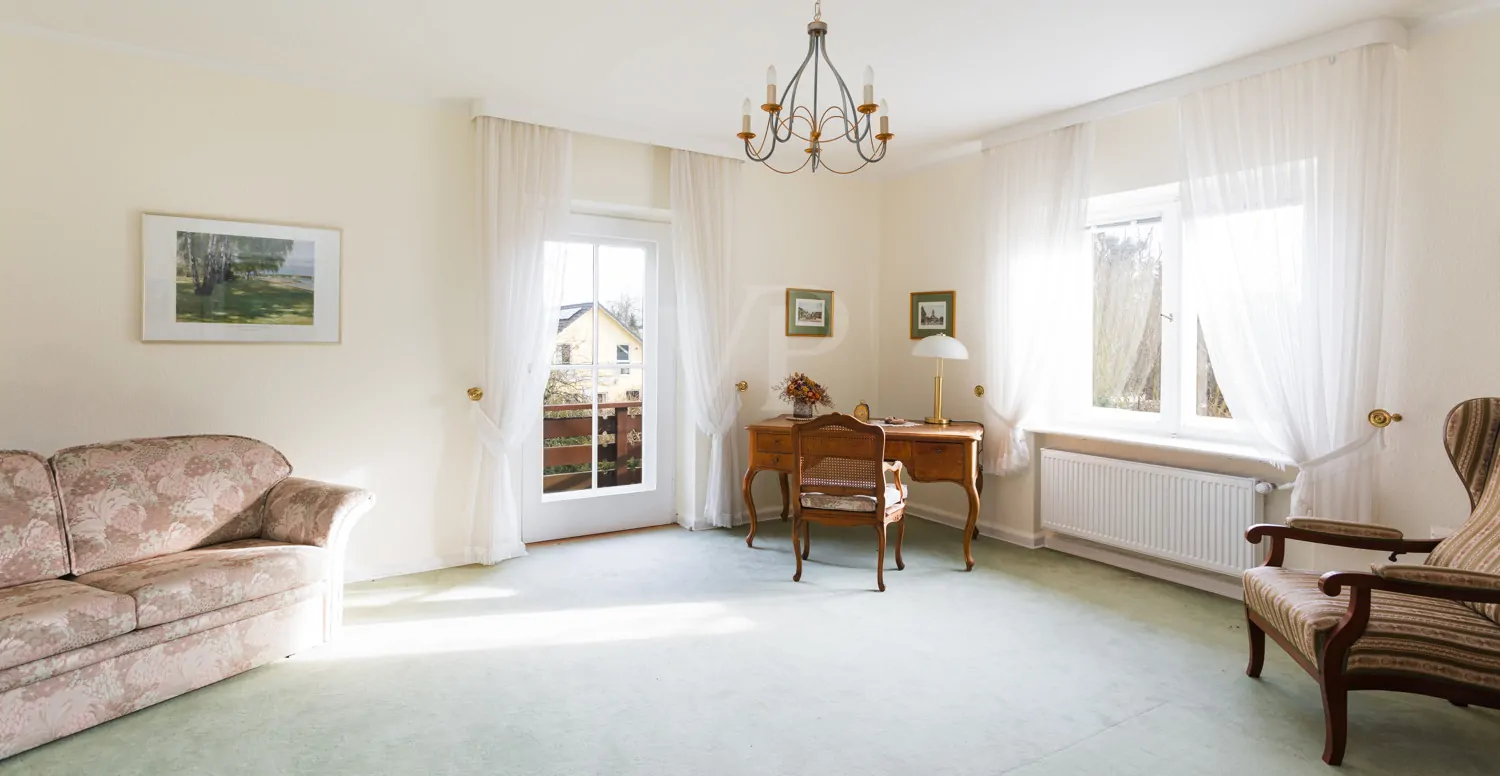 Schlafzimmer 1 mit Balkonzugang