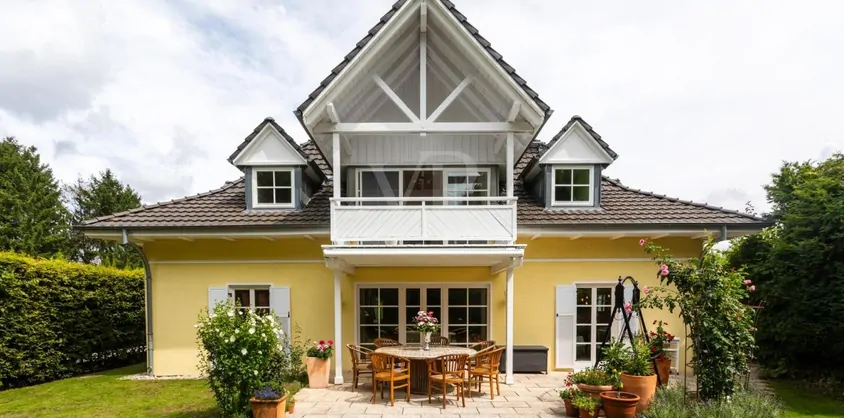 von Poll Immobilien GmbH